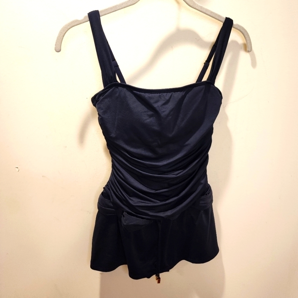 Bleu Rod Beattie Black one piece swimmer size 6
